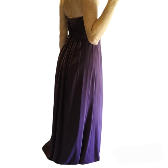 David's Bridal Long Strapless Plum Chiffon Dress Style F15555 Size 8 - Picture 5 of 14